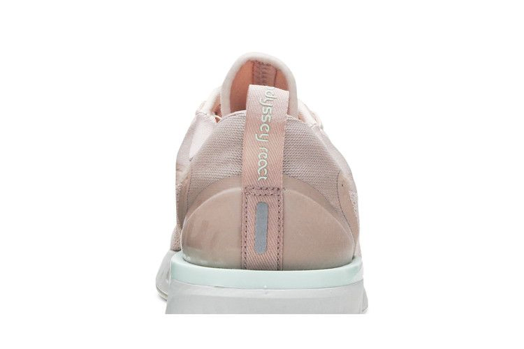 Кроссовки Nike Wmns Odyssey React 'Arctic Pink'