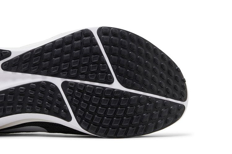 Кроссовки Nike Vomero 17 'Black White'