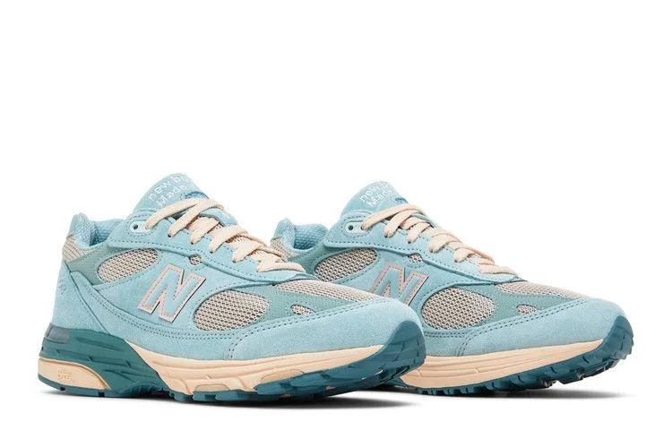Krossovki-Joe-Freshgoods-x-New-Balance-993-Made-in-USA-Performance-Art-Arctic-Blue-7