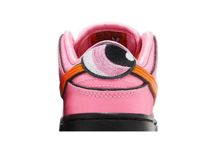 Krossovki-The-Powerpuff-Girls-x-Nike-Dunk-Low-Pro-SB-QS-PS-Blossom-6