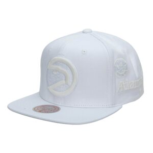 Mitchell-Ness-UV-Reactive-Snapback-HWC-Atlanta-Hawks-Hat-300x300