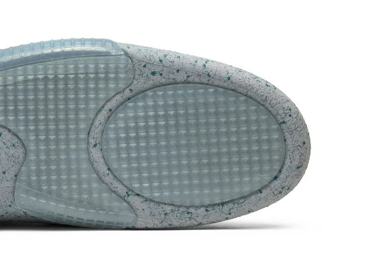 Krossovki-Nike-Mag-2016-Auto-Lacing-4