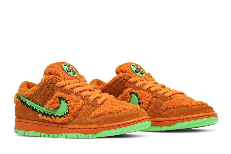 Krossovki-Grateful-Dead-x-Nike-Dunk-Low-SB-Orange-Bear-7