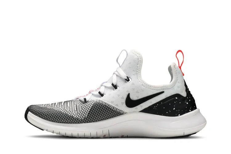 Krossovki-Nike-Wmns-Free-TR-8-White-Black-2