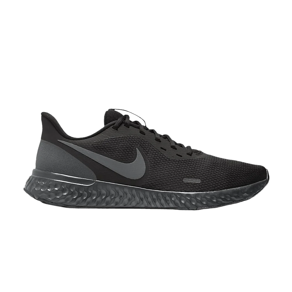 Krossovki-Nike-Revolution-5-Black