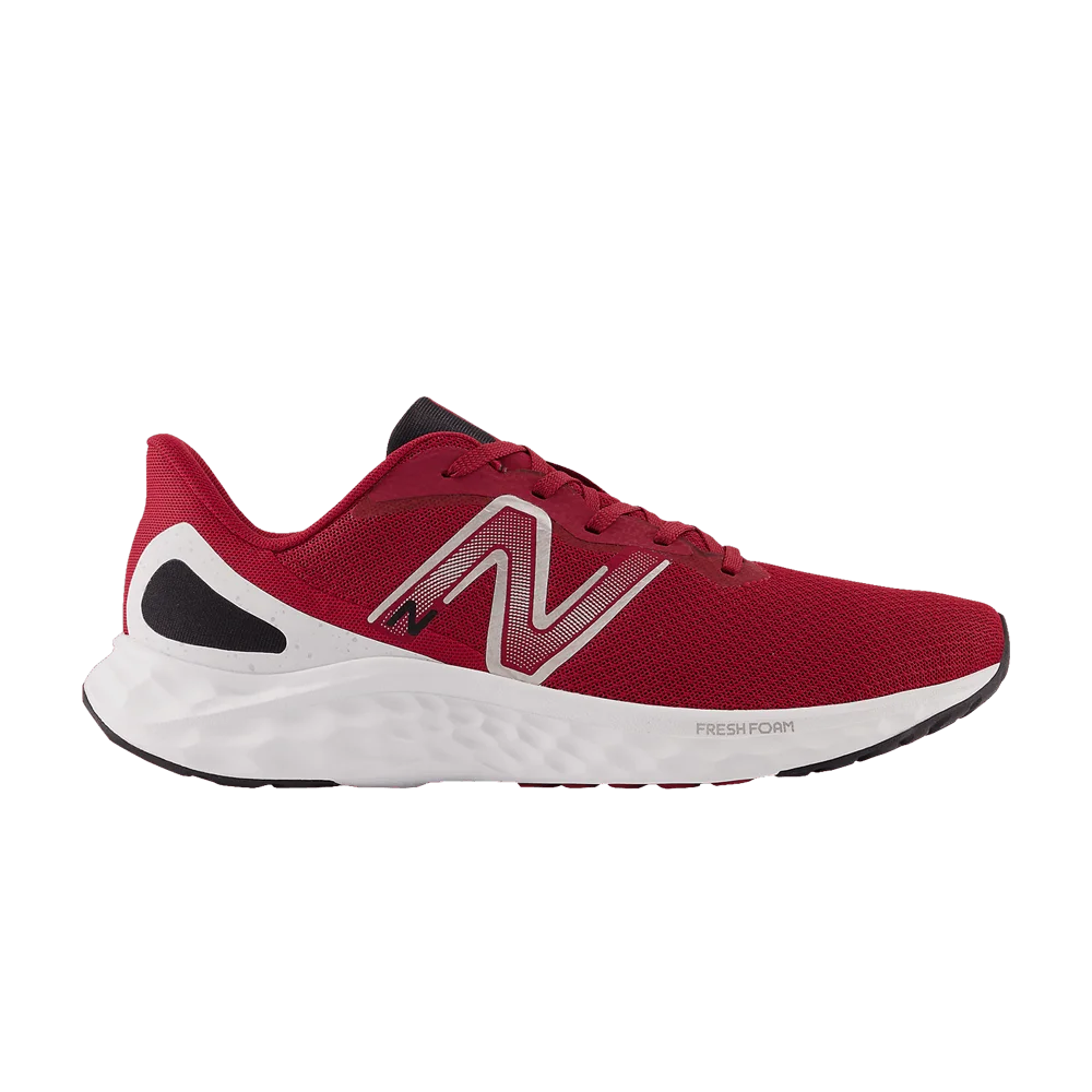 Krossovki-New-Balance-Fresh-Foam-Arishi-v4-Crimson