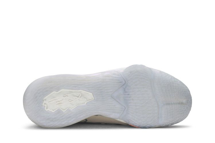 lebron-17-low-easter-cd5007-200_03