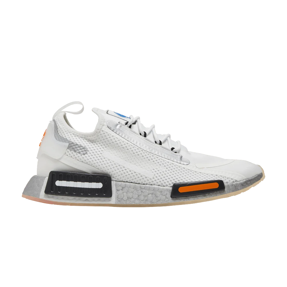 Krossovki-NASA-x-adidas-NMD_R1-Spectoo-Footwear-White