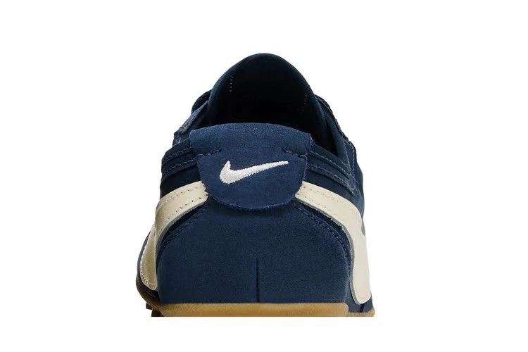 Кроссовки Nike Wmns Moon Shoe 'Midnight Navy Gum'