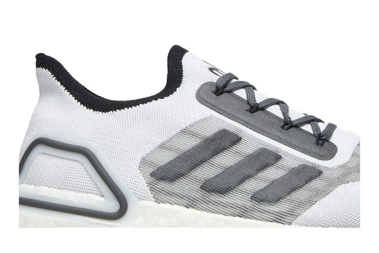 Кроссовки James Bond 007 x adidas UltraBoost Summer.RDY 'No Time to Die - White Grey'