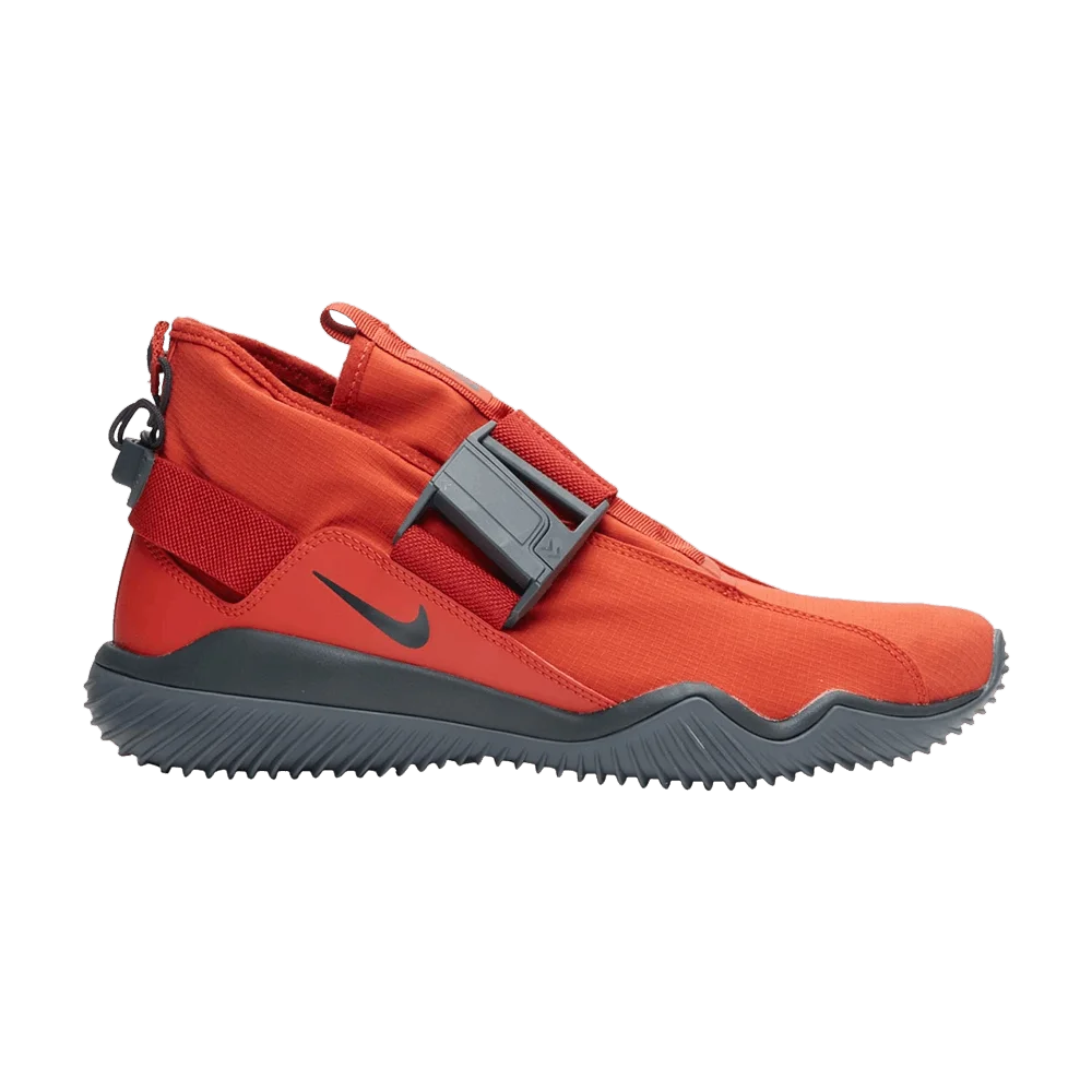 Krossovki-NikeLab-ACG-07-KMTR-Dragon-Red