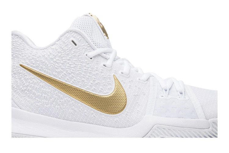kyrie-3-finals-852395-902_01