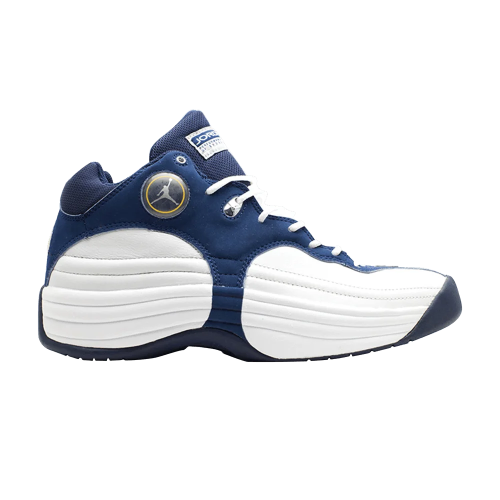 Krossovki-Air-Jordan-Team-1