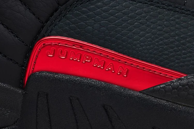 Krossovki-Air-Jordan-12-Retro-Bloodline-9