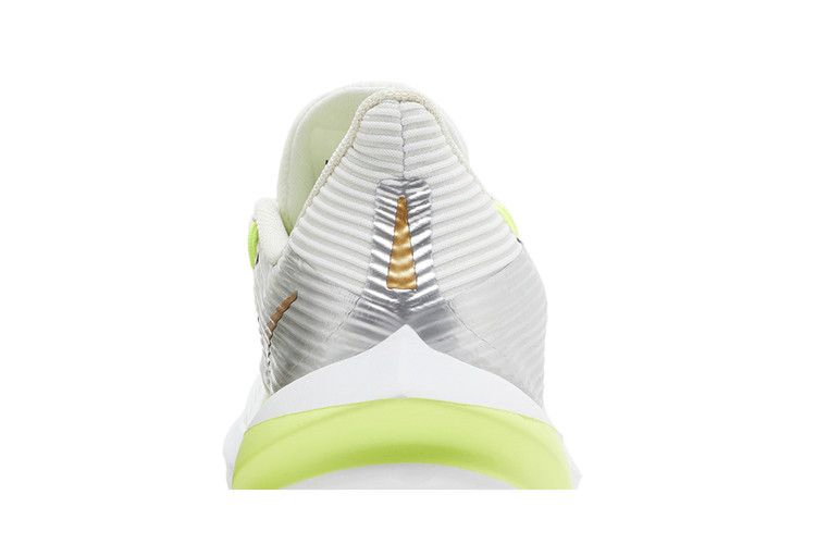 Кроссовки Nike Future Speed GS 'Chrome Metallic Gold'