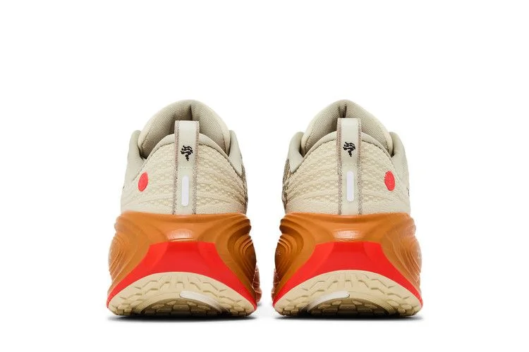 Кроссовки Nike Vomero Plus 'Running Poets'