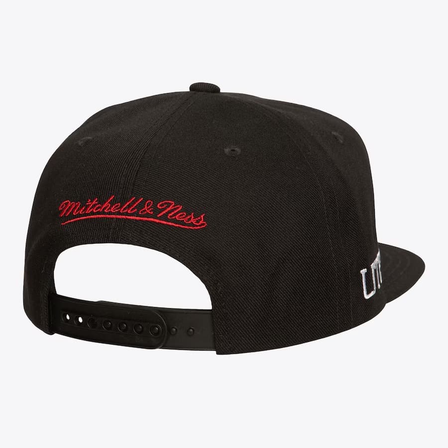 Бейсболка Mitchell & Ness Black Utah Utes GShadow Snapback V OG Snapback Cap
