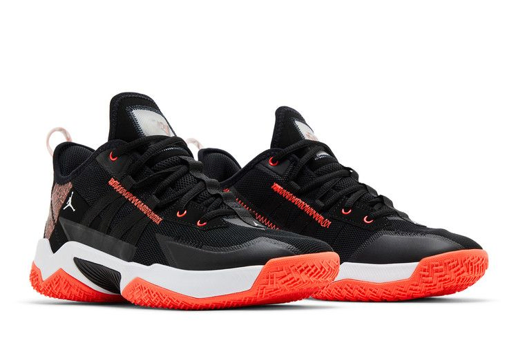 jordan-one-take-2-black-bright-crimson-cw2457-006_07