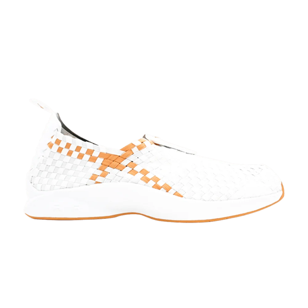 Krossovki-Nike-Air-Woven-1