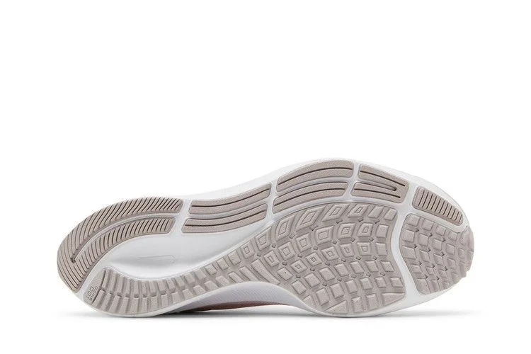 Krossovki-Nike-Wmns-Air-Zoom-Pegasus-38-Champagne-3