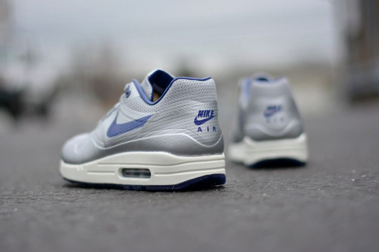 air-max-1-hyp-qs-633087-004_02