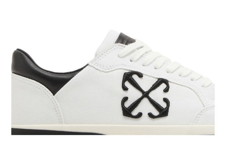 off-white-new-low-vulcanized-white-black-omia293s24fab001-0110_01