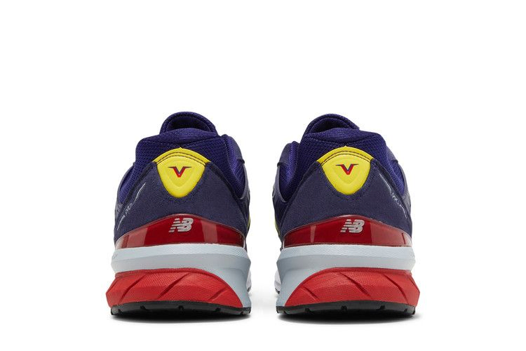 990v5-made-in-usa-virtual-violet-first-light-m990ga5_05