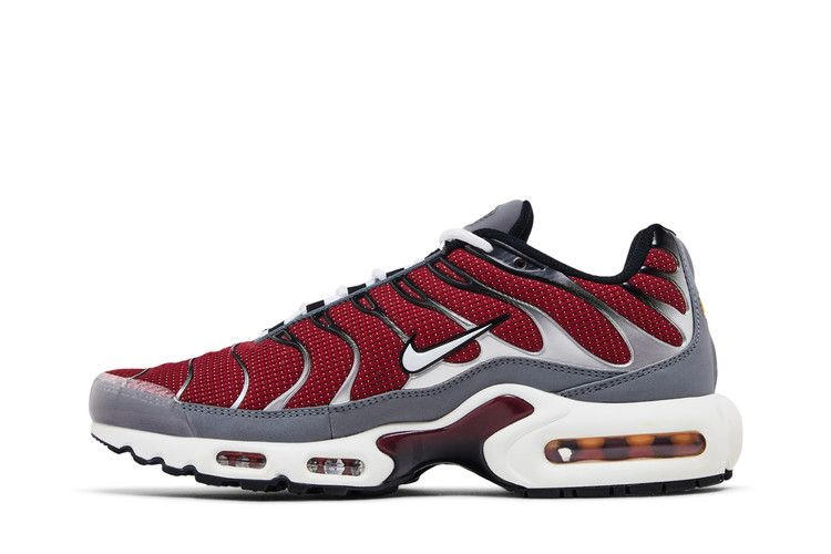air-max-plus-team-red-cool-grey-dq3983-600_02