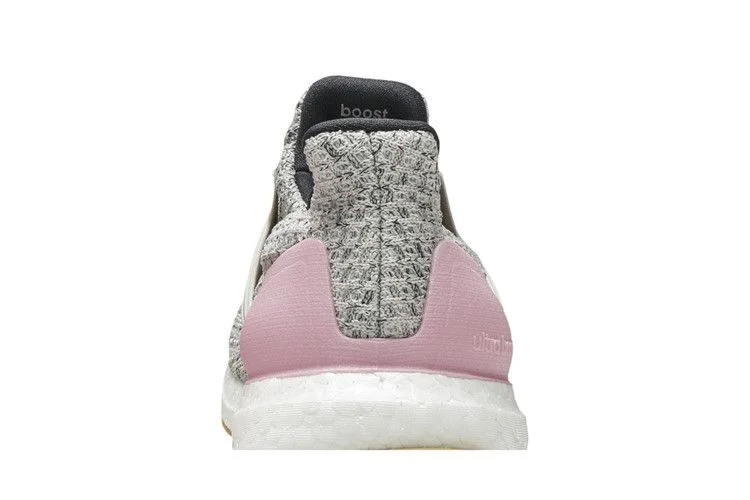 Кроссовки Adidas UltraBoost 4.0 J 'Carbon True Pink'