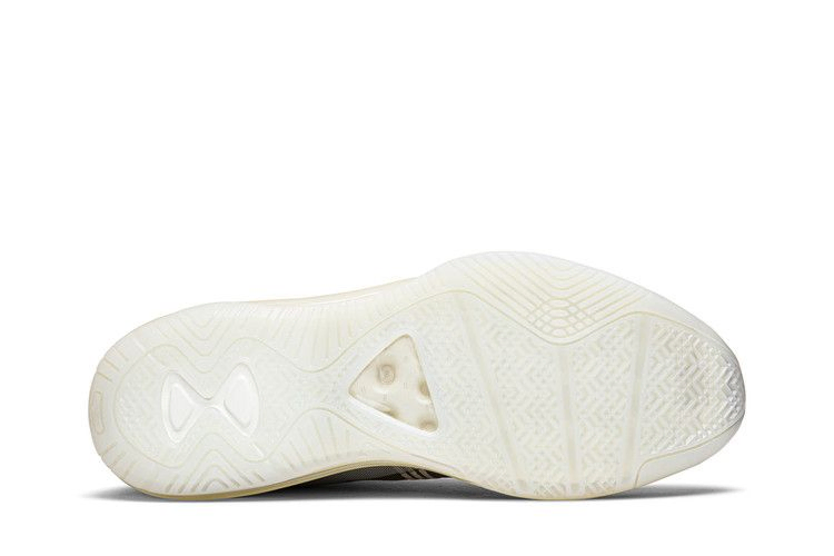 john-elliott-x-lebron-icon-qs-parachute-beige-aq0114-200_03