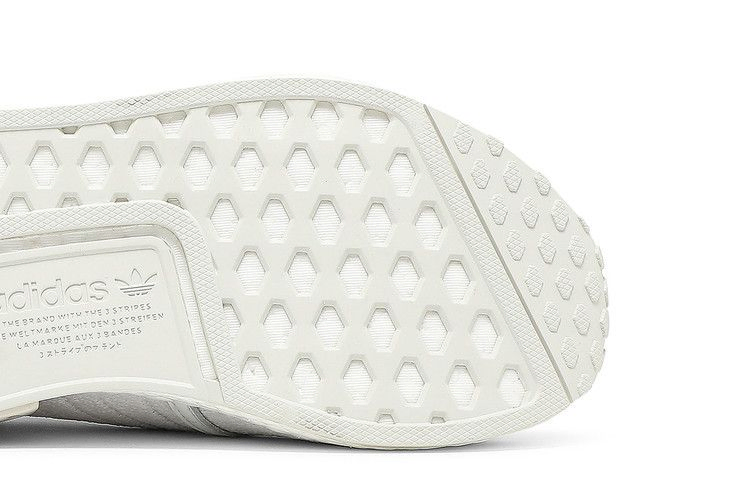 Кроссовки Adidas Wmns NMD_R1 'Cloud White'