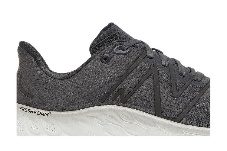Кроссовки New Balance Fresh Foam X More v4 'Black Phantom'