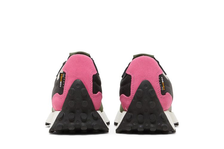 Кроссовки New Balance 327 'Black Pink Green'