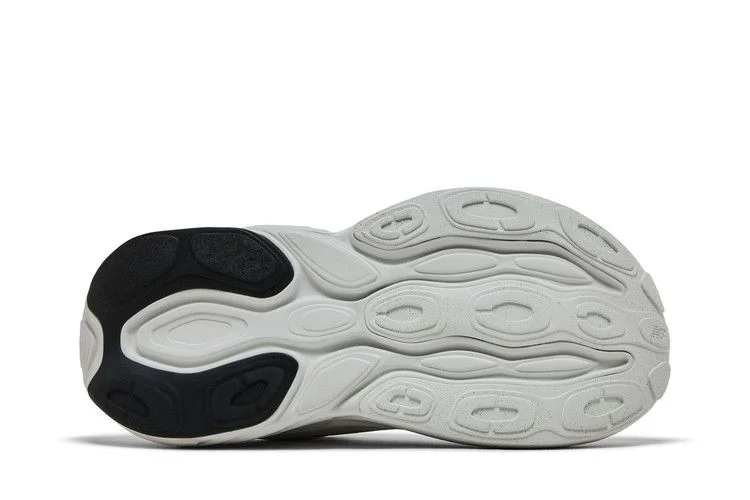 Krossovki-New-Balance-Fresh-Foam-X-More-v5-2E-Wide-Reflection-Silver-Metallic-3