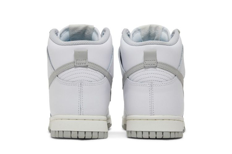 Кроссовки Nike Wmns Dunk High 'Grey Fog'