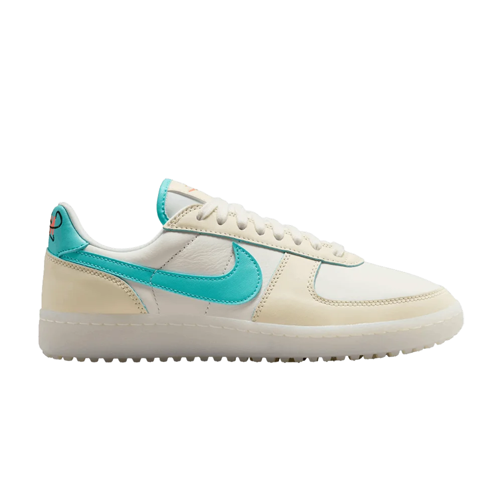 Krossovki-Sam-Kerr-x-Nike-Wmns-Field-General-82-Be-Who-You-Are