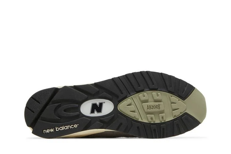 Кроссовки Teddy Santis x New Balance 990v2 Made in USA 'Marblehead'