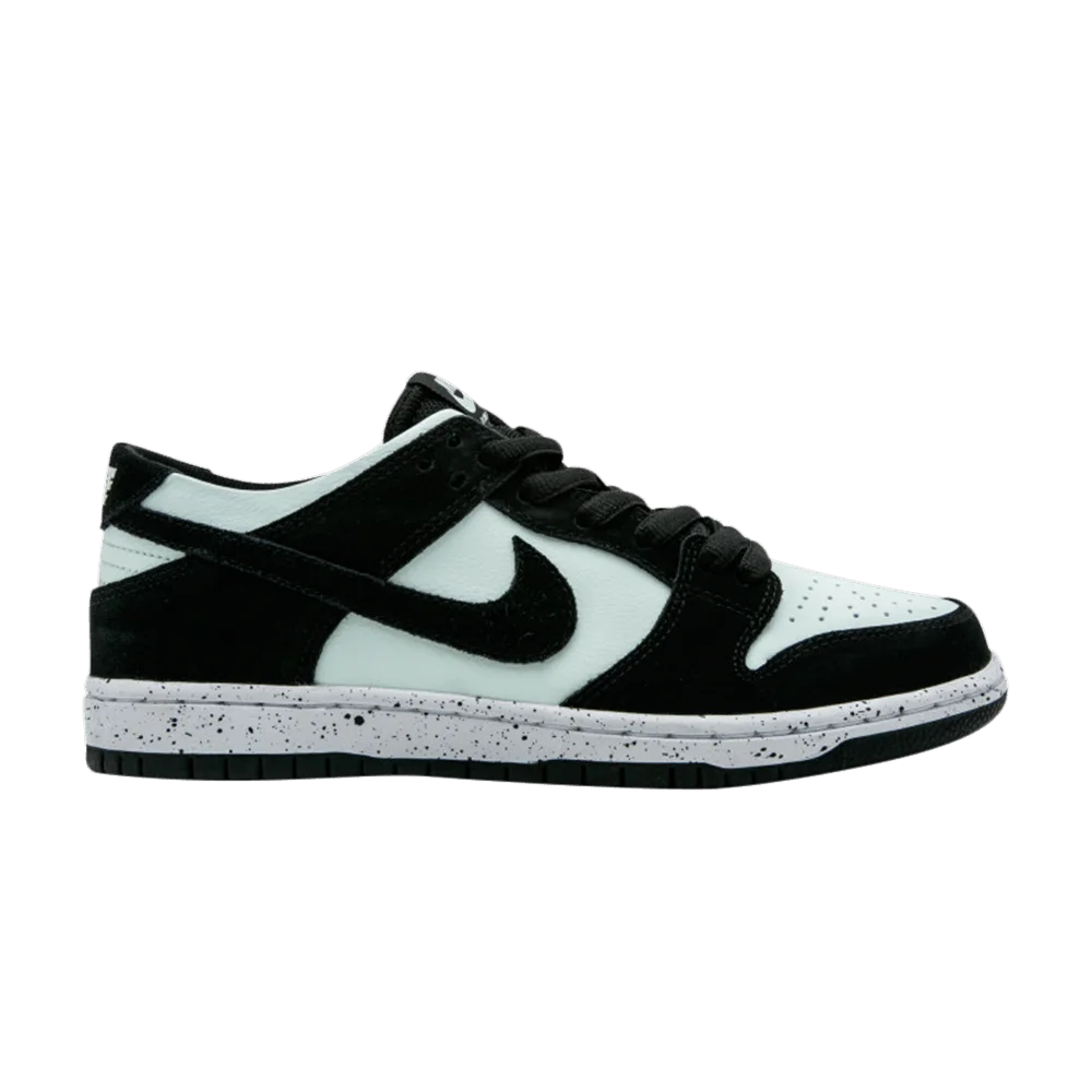 Krossovki-Nike-Zoom-Dunk-Low-Pro-SB-Barely-Green