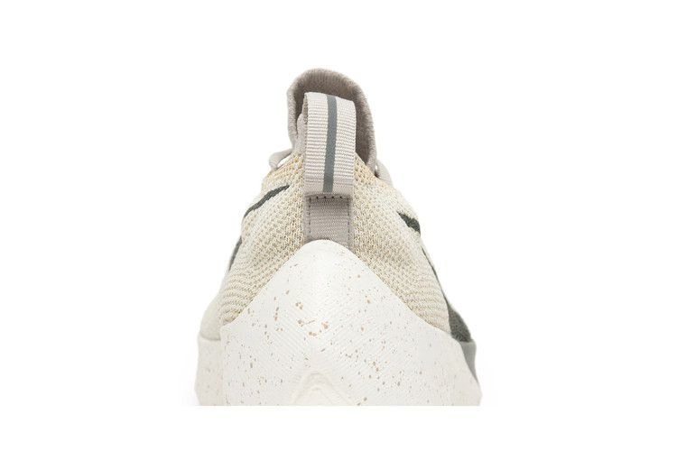 vapor-street-flyknit-aq1763-200_06
