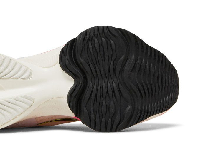 Кроссовки Nike Wmns Air Zoom Tempo NEXT% FlyEase 'Rawdacious'