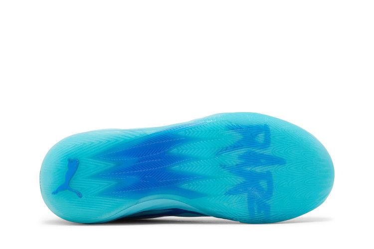 mb-02-rookie-of-the-year-377586-01_03
