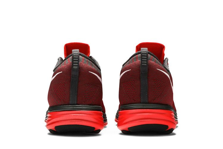 flyknit-lunar2-light-crimson-620465-616_05