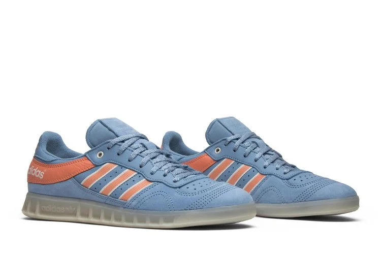 Krossovki-Oyster-Holdings-x-adidas-Handball-Top-Ash-Blue-7