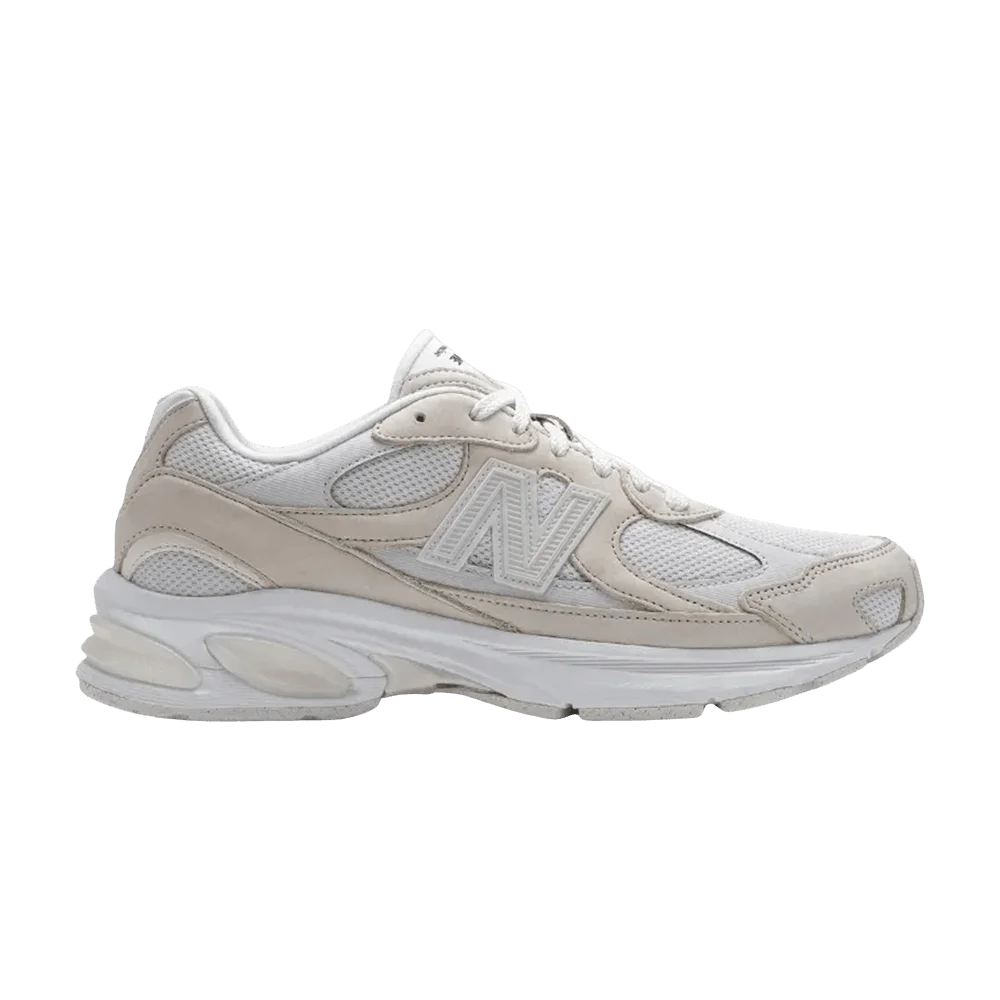 Krossovki-Comme-des-Garcons-Homme-x-New-Balance-ABZORB-2010-White