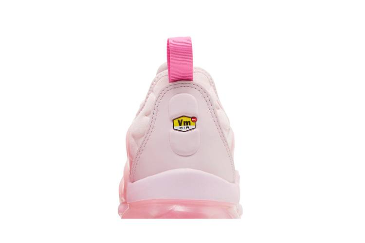 wmns-air-vapormax-plus-pink-foam-fz3614-686_06