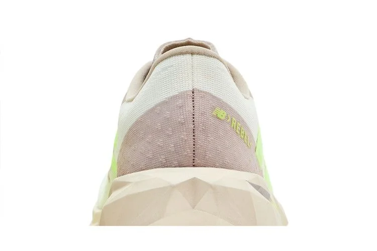 Кроссовки New Balance Wmns FuelCell Rebel v4 'Moonrock Bleached Lime Glo'
