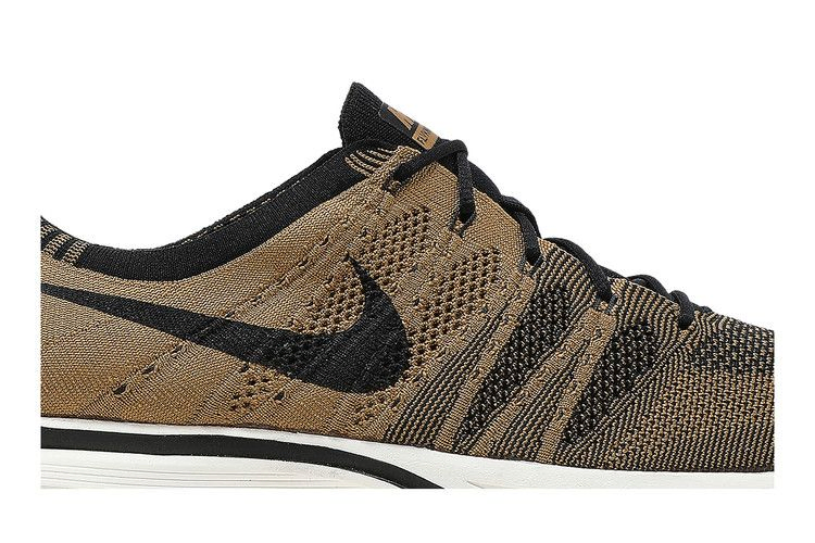 flyknit-trainer-ah8396-203_01