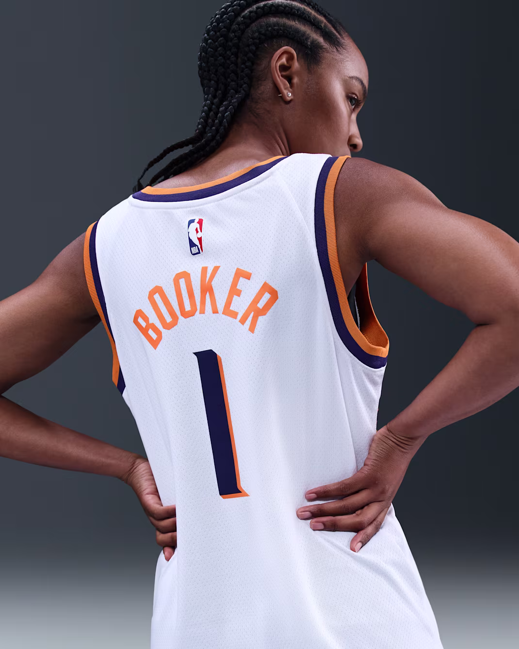 Баскетбольное джерси Nike NBA Devin Booker Phoenix Suns 23-24 Association Edition Swingman