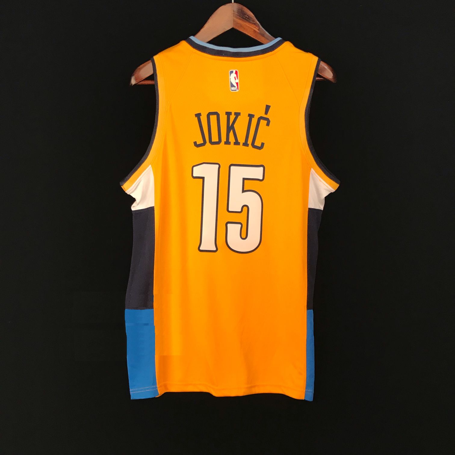 Баскетбольная джерси 2017-18 Nikola Jokic Denver Nuggets #15 Statement Gold