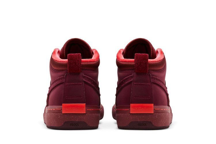 react-leo-sb-dark-beetroot-fq7639-600_05